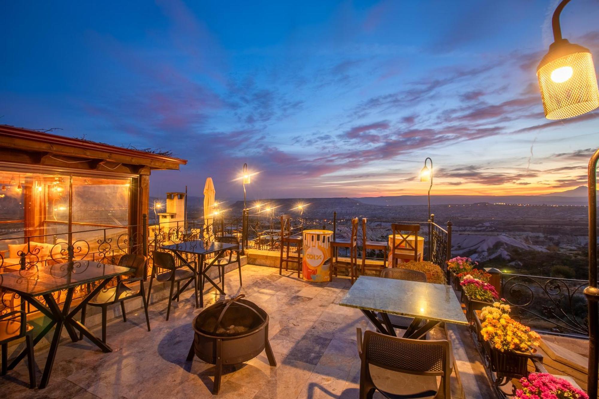 Отель Simera In Cappadocia - Special Class - Best View Rooftop Учисар Экстерьер фото