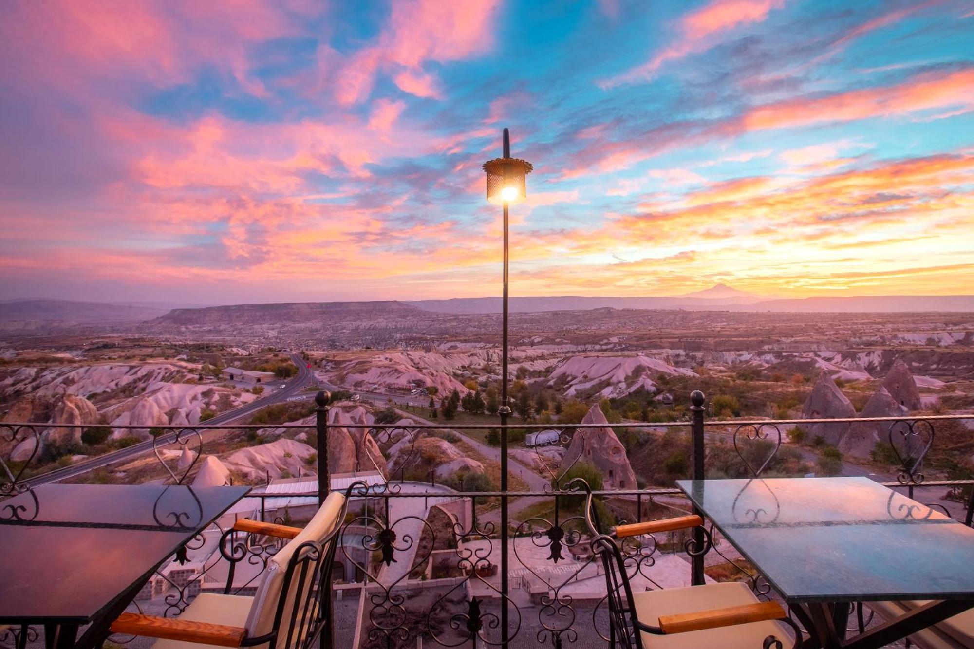 Отель Simera In Cappadocia - Special Class - Best View Rooftop Учисар Экстерьер фото